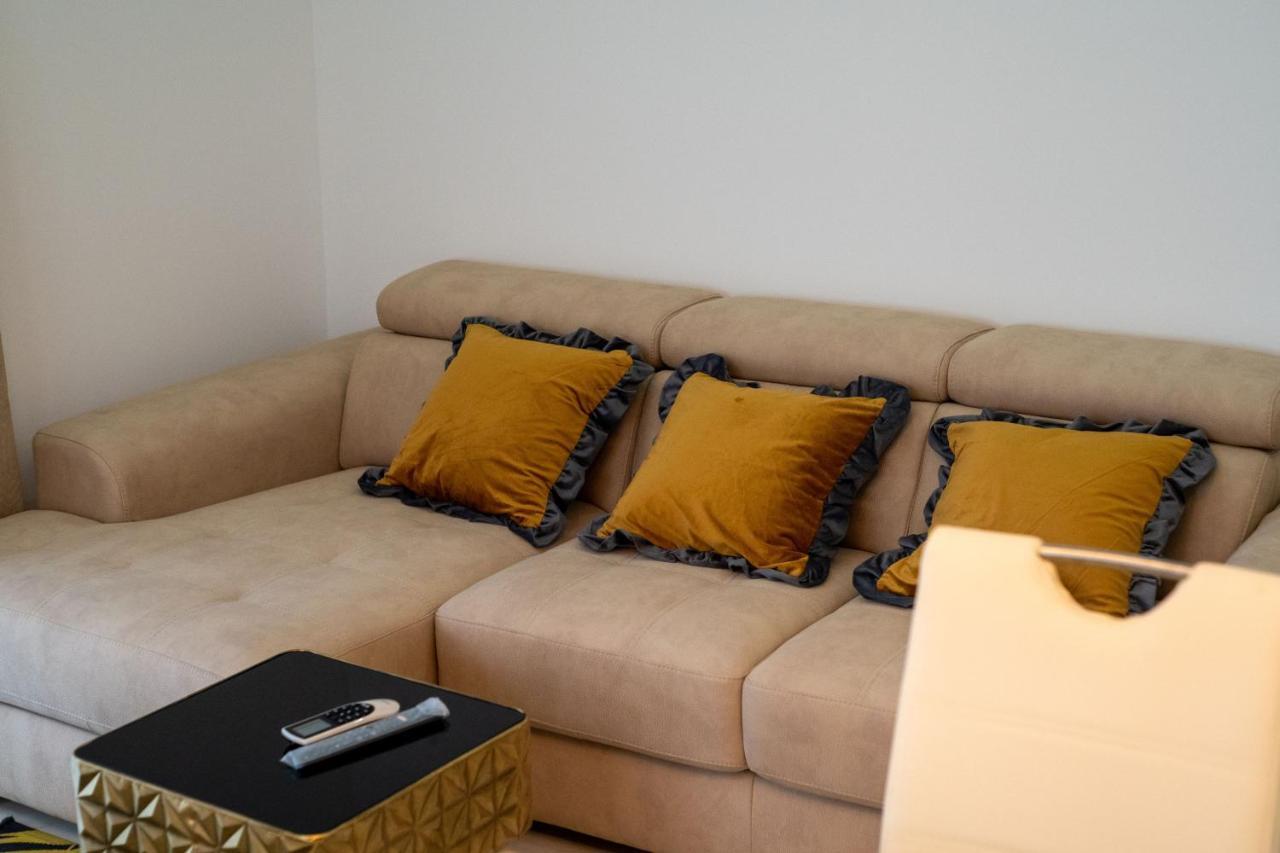 Del Alma Apartment Split